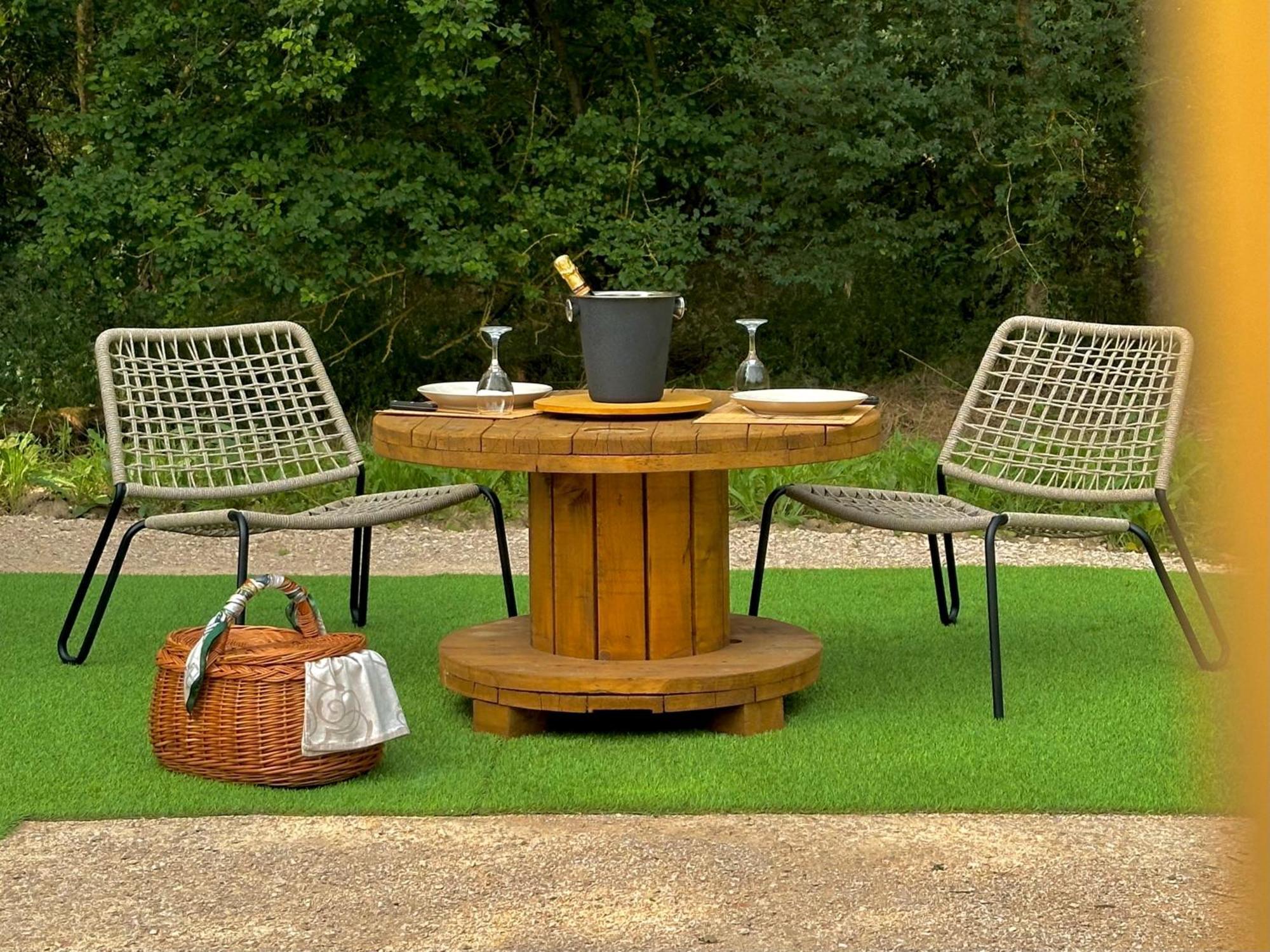 Dome Pathome Catonvielle Exterior foto